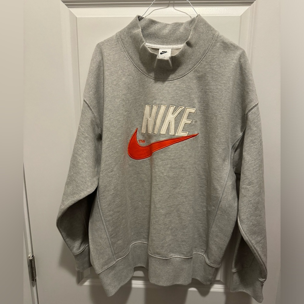 Nike Sweater